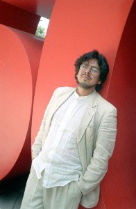 Fernando Iwasaki por Santi Burgos